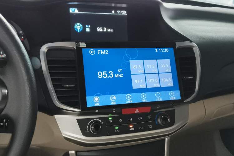 Used Honda Accord 2014 2.0L LX Comfort Edition Audio And AC Panel