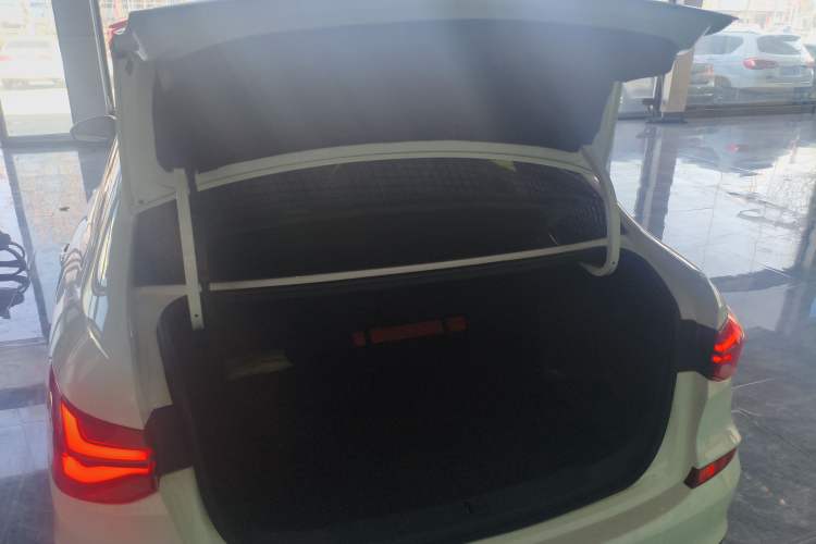 Used Chevrolet Monza 2022 320 Automatic Enjoyment Edition