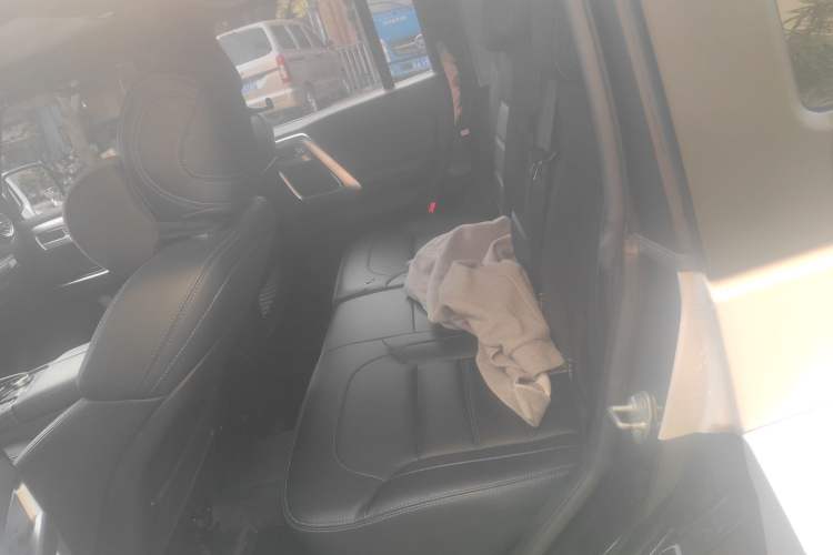 Used BAIC Off-Road BJ40 2020 2.0T Automatic Four-Wheel Drive Urban Hunter Edition Chivalrous Type Left Rear Seat