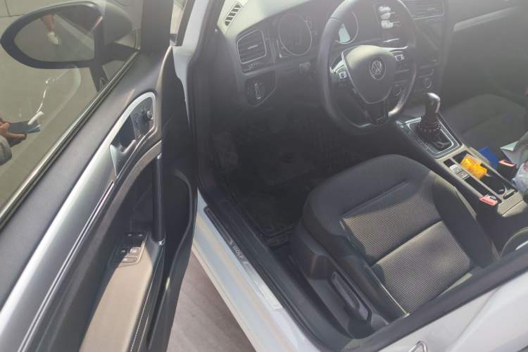 Used Volkswagen Golf 2020 280TSI DSG Comfort Version
