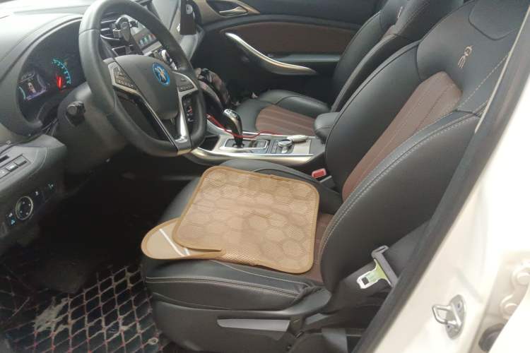 Used BYD Song New Energy 2017 Song DM 1.5TID All-Wheel Drive Luxury Model Left Front Seat