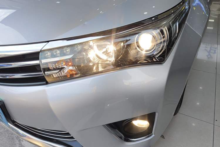 Used Toyota Corolla 2014 1.8L CVT GLX-i