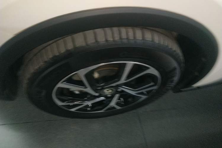 Used Toyota C-HR 2018 2.0L Luxury Edition China V Standard Left Front Wheel Hub