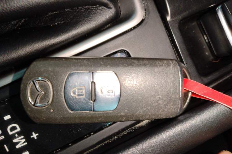 Used Mazda CX-4 2020 2.0L Automatic Two-Wheel Drive Blue Sky Dynamic Edition Vehicle Key