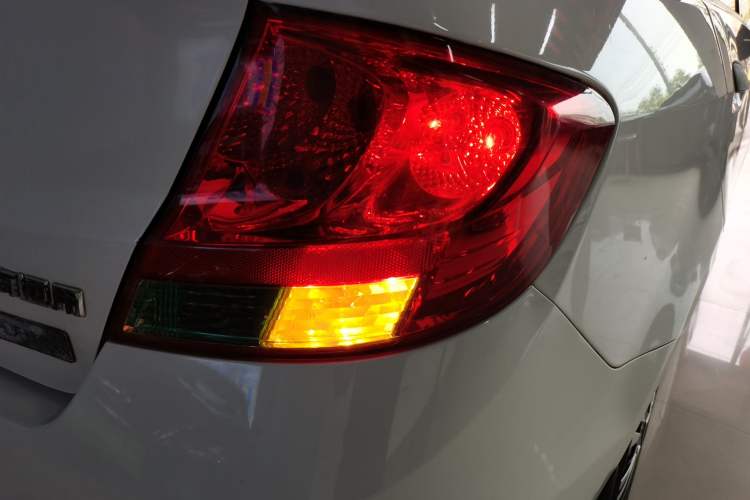 Used Chevrolet Sail 2013 Sedan 1.2L Manual Fashionable Happiness Edition