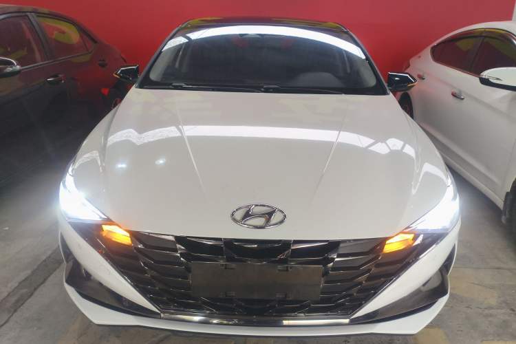 Used Hyundai Elantra 2022 1.5L CVT LUX Prestige Edition Exterior 1