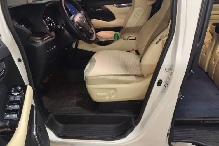 Used Toyota Vellfire 2020 Dual-Engine 2.5L HV Prestige Edition
