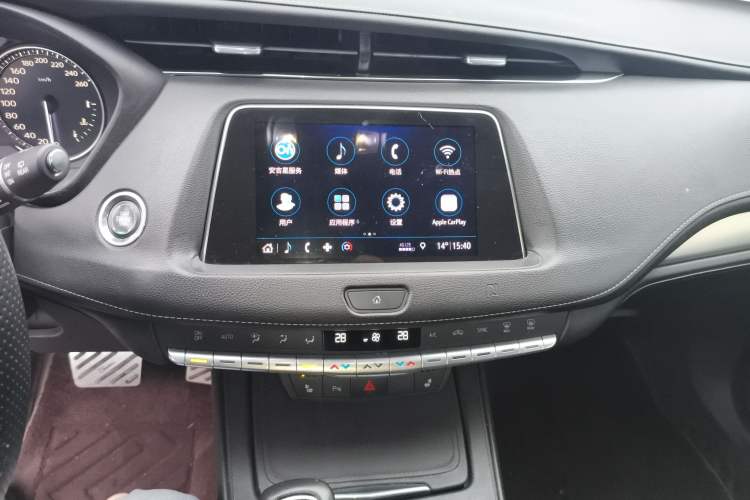 Used Cadillac XT4 2018 28T Two-Wheel-Drive Luxury Model
