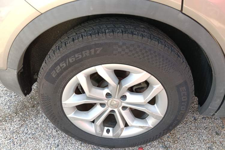 Used BORGWARD BX5 2017 20TGDI Automatic Two-Wheel Drive Pioneer Edition