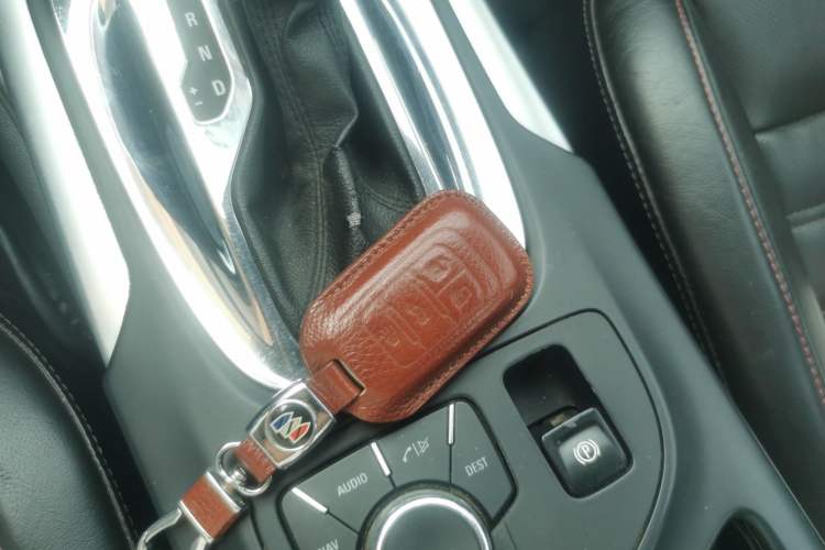 Used Buick Regal 2010 2.0T Flagship Sport Edition Vehicle Key