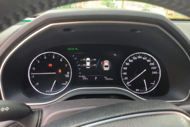 Used Toyota Avalon 2019 2.0L XLE Premium Edition China VI