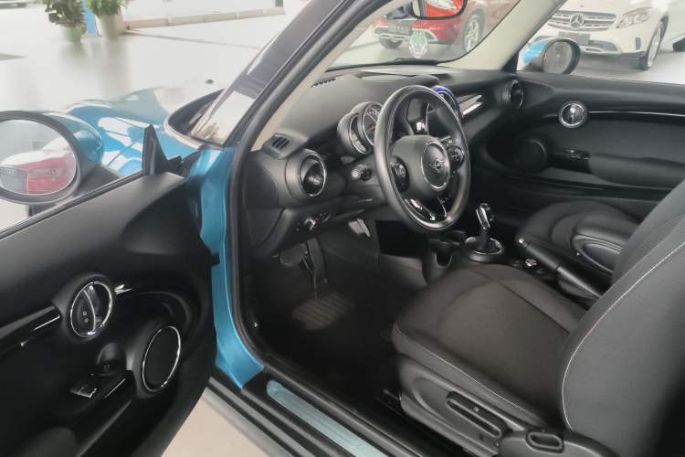 Used MINI MINI 2018 1.5T ONE PLUS
