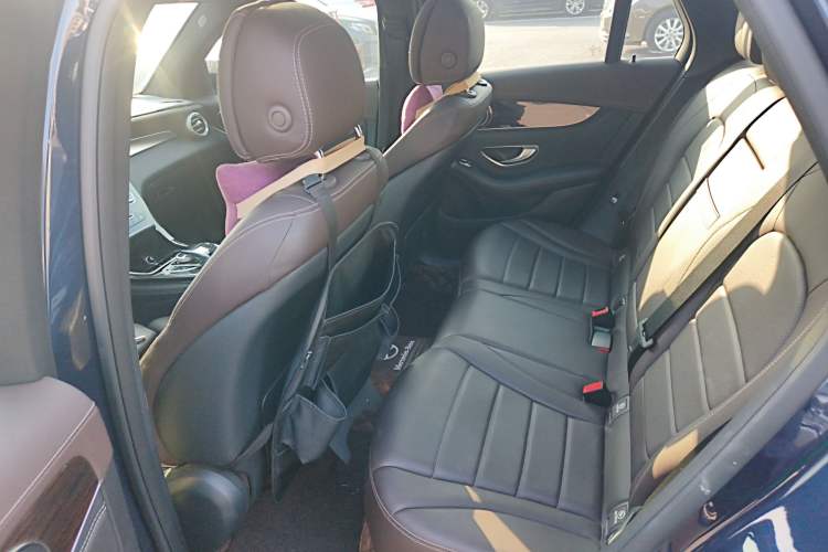 Used Mercedes-Benz GLC 2016 GLC 260 4MATIC Luxury Model
