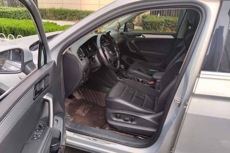 Used Volkswagen Tiguan L 2018 380TSI Automatic All-Wheel Drive Luxury Edition
