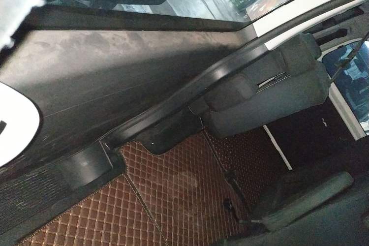 Used JAC Refine M3 2023 PLUS 1.8L 7/8-seater Smart Connectivity Version