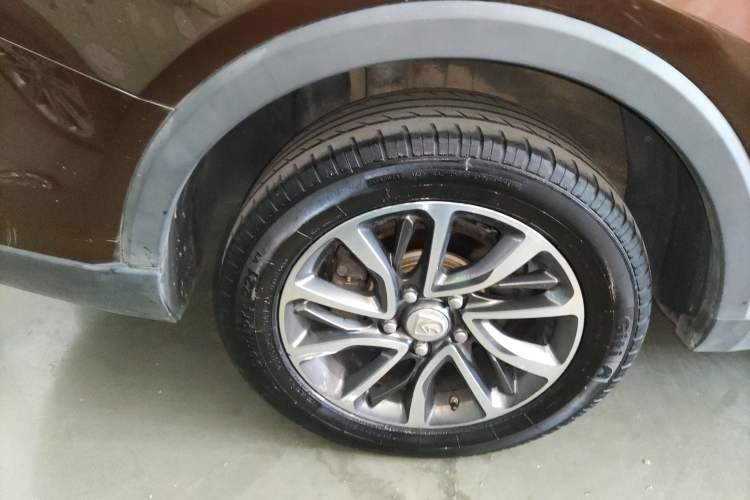 Used Baojun 730 2019 1.5L Manual Fashion Model 7-seater National V