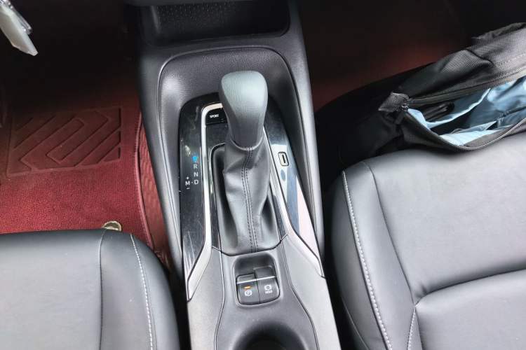 Used Toyota Levin 2022 Facelift TNGA 1.5L CVT Progressive Edition Gear Lever