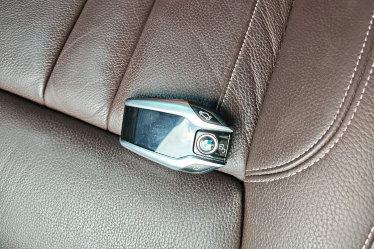 Used BMW 7 Series 2017 730Li Leading Model
