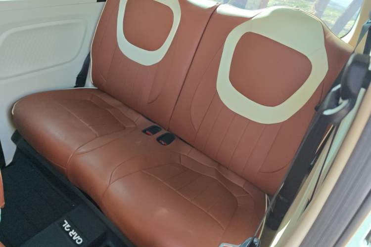 Used Wuling Hongguang MINIEV 2024 3rd Generation 215km Youth Edition Left Rear Seat