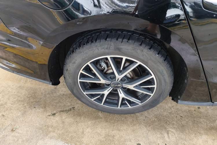 Used BYD e9 2021 Business Edition
