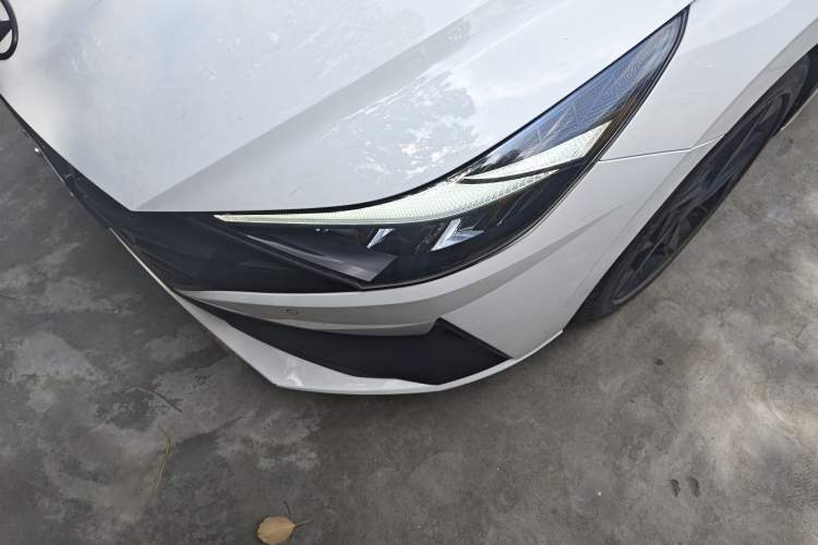 Used Hyundai Elantra 2022 1.5L CVT 20th Anniversary Edition
