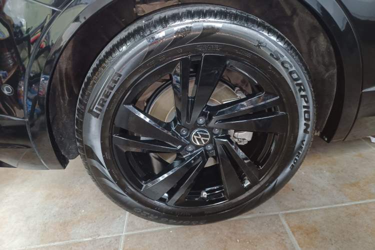 Used Volkswagen Touareg 2022 3.0 TSI Luxury Edition Black Diamond Sport Package