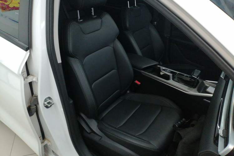 Used Geely Auto Emgrand 2025 4th Generation 1.5L CVT Longteng Edition
