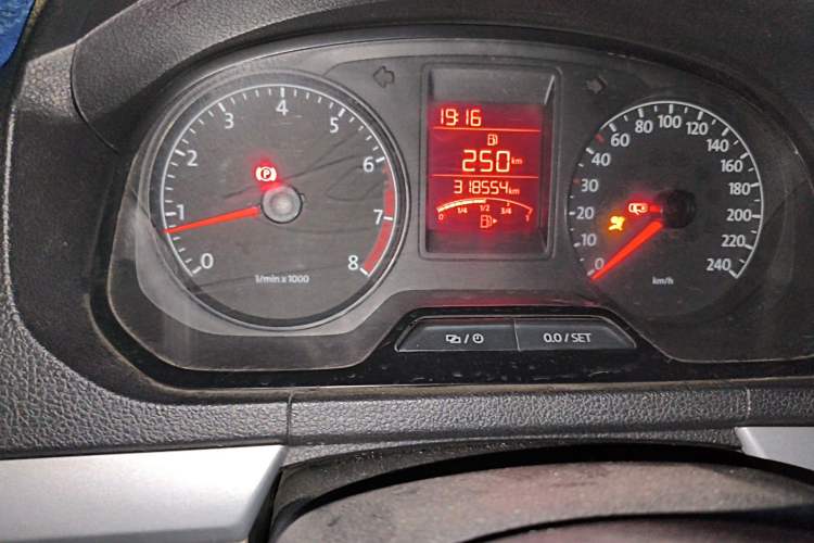 Used Volkswagen Jetta 2013 1.6L Manual Comfort Model Odometer Close Up