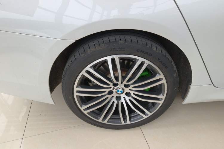 Used BMW 5 Series 2019 530Li Leading Model M Sport Package
