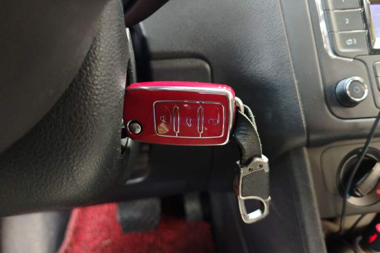 Used Volkswagen Polo 2013 1.6L Automatic Comfort Edition
