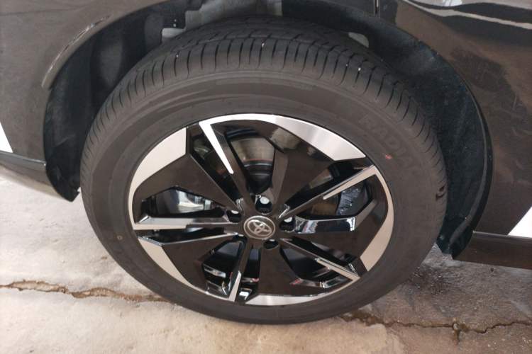 Used Toyota BZ 3X 2025 520 Pro LiDAR Edition Right Rear Wheel Hub