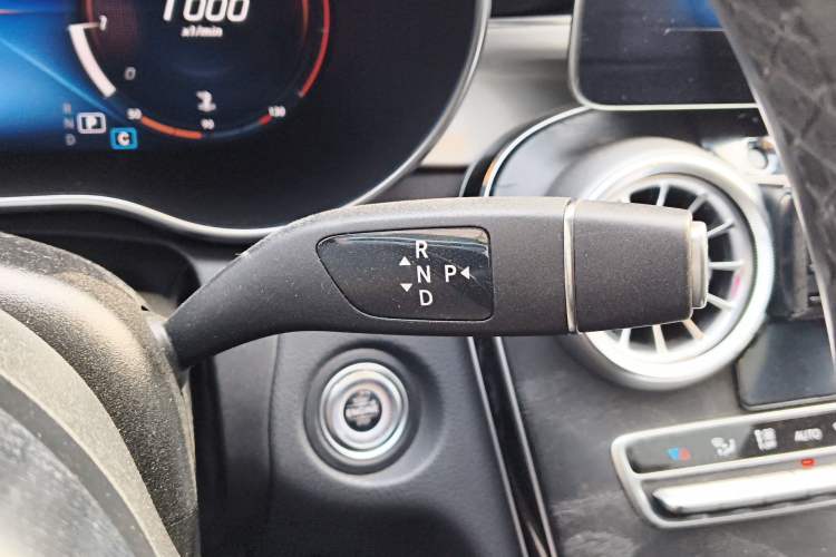 Used Mercedes-Benz C-Class 2022 Refresh C 200 Coupe Gear Lever
