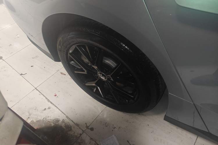 Used BYD Han 2024 DM-i Glory Edition 121KM Prestige Model
