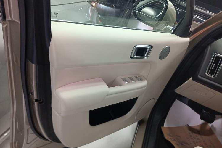 Used Li Auto L8 2024 Ultra Model