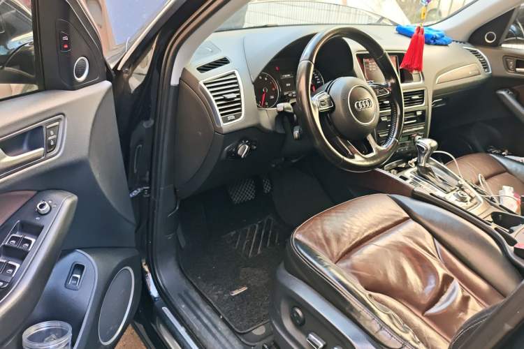 Used Audi Q5 2016 40 TFSI Comfort Model
