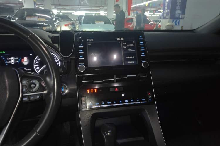 Used Toyota Avalon 2019 2.0L XLE Premium Edition China VI Audio And AC Panel
