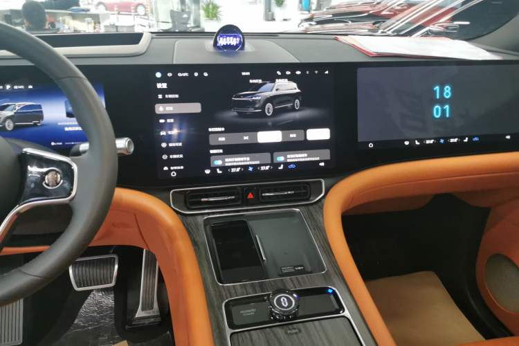 Used Hima AITO M9 2024 Range-Extended Ultra Version 42 kWh 6-Seater Model
