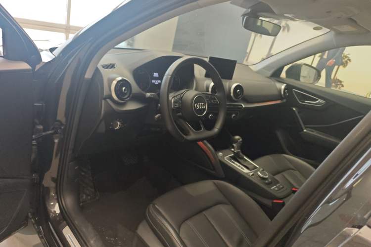 Used Audi Q2L 2024 35TFSI Fashionable and Dynamic Edition
