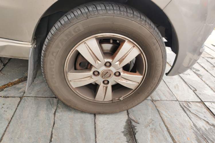 Used Jinbei New Hiace X30L 2016 1.5L Business Edition DLCG14 Right Front Wheel Hub