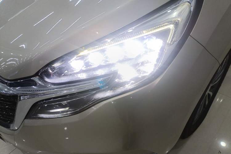 Used Buick GL8 2021 ES Land Cruiser 653T Luxury Edition
