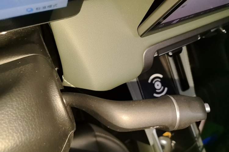 Used Baojun Spark EUV 2026 301km Flagship Edition Gear Lever