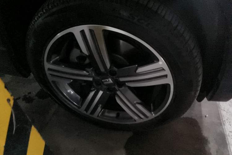 Used Polestones 01 2023 All-Purpose 7-Seater Version
