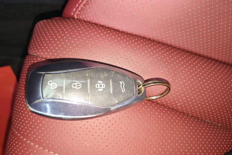 Used Hongqi H5 2025 1.5T DCT Qiyun 500 000th Unit Commemorative Edition Vehicle Key