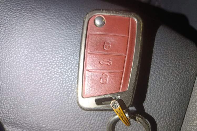 Used Volkswagen Bora 2021 1.5L Automatic Elite Smart Connect Edition Vehicle Key