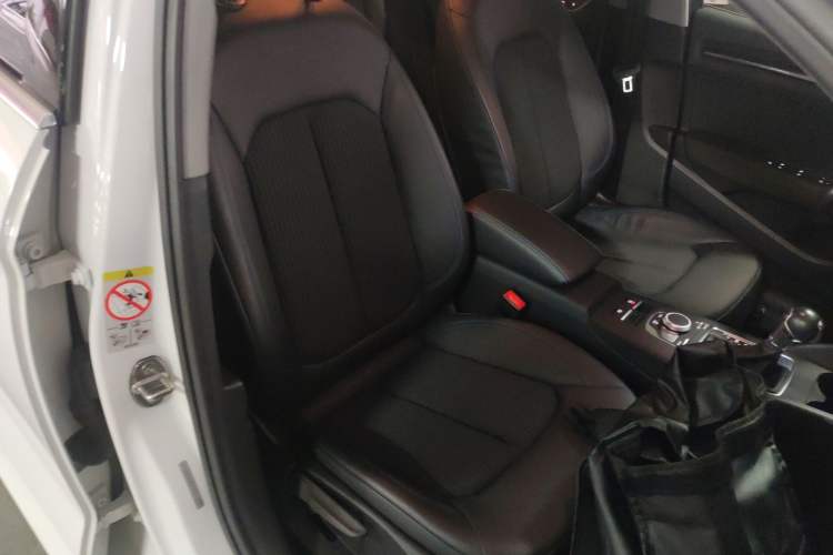 Used Audi A3 2020 Limousine 35 TFSI Fashion Edition China VI Emission Standard