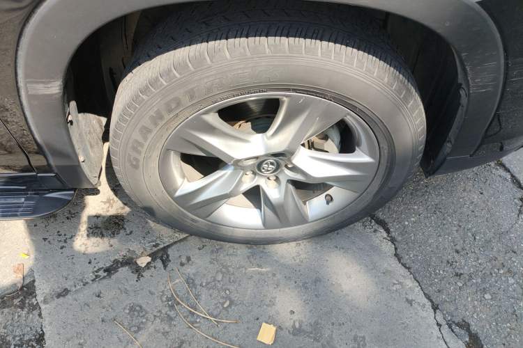 Used Toyota Highlander 2018 2.0T Four-Wheel Drive Prestige Version 7 Seats China VI Standard