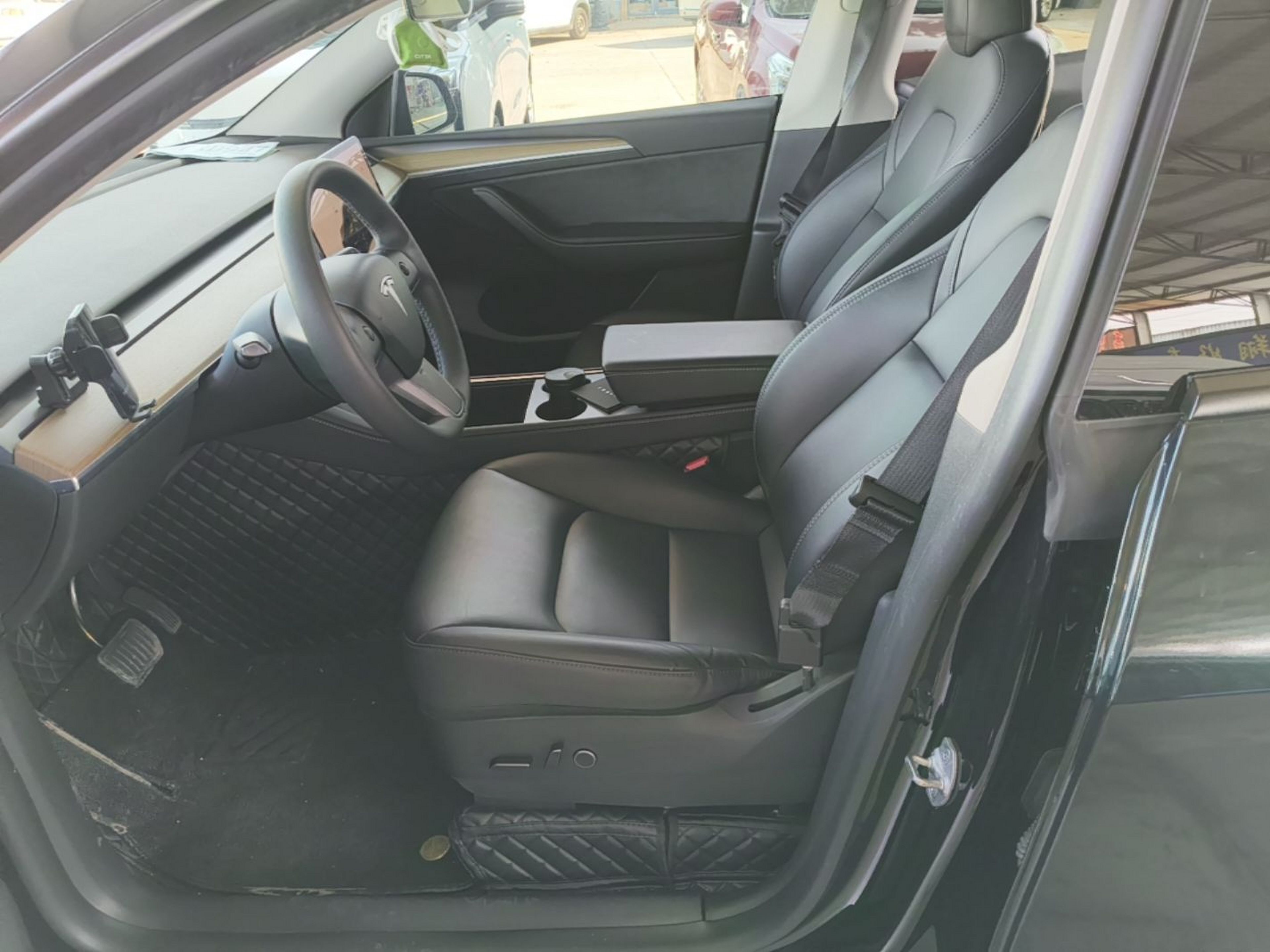 Interior delantero