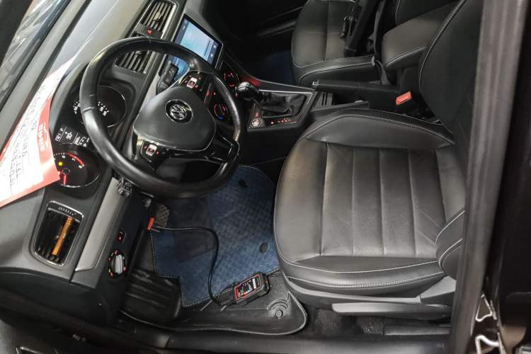 Used Volkswagen Lavida 2017 1.6L Automatic Comfort Edition
