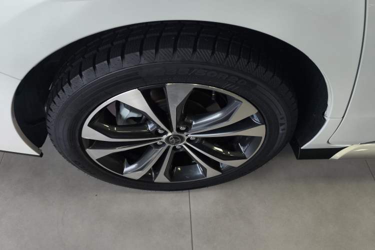 Used Toyota Granvia 2024 2.5L Hybrid Prestige PLUS Edition
