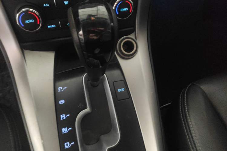 Used Chevrolet Captiva 2014 2.4L 4x4 Flagship Edition 7 Seats